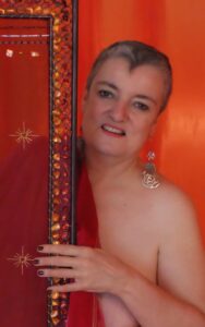 IMG-20251010-Yvonne Paravent